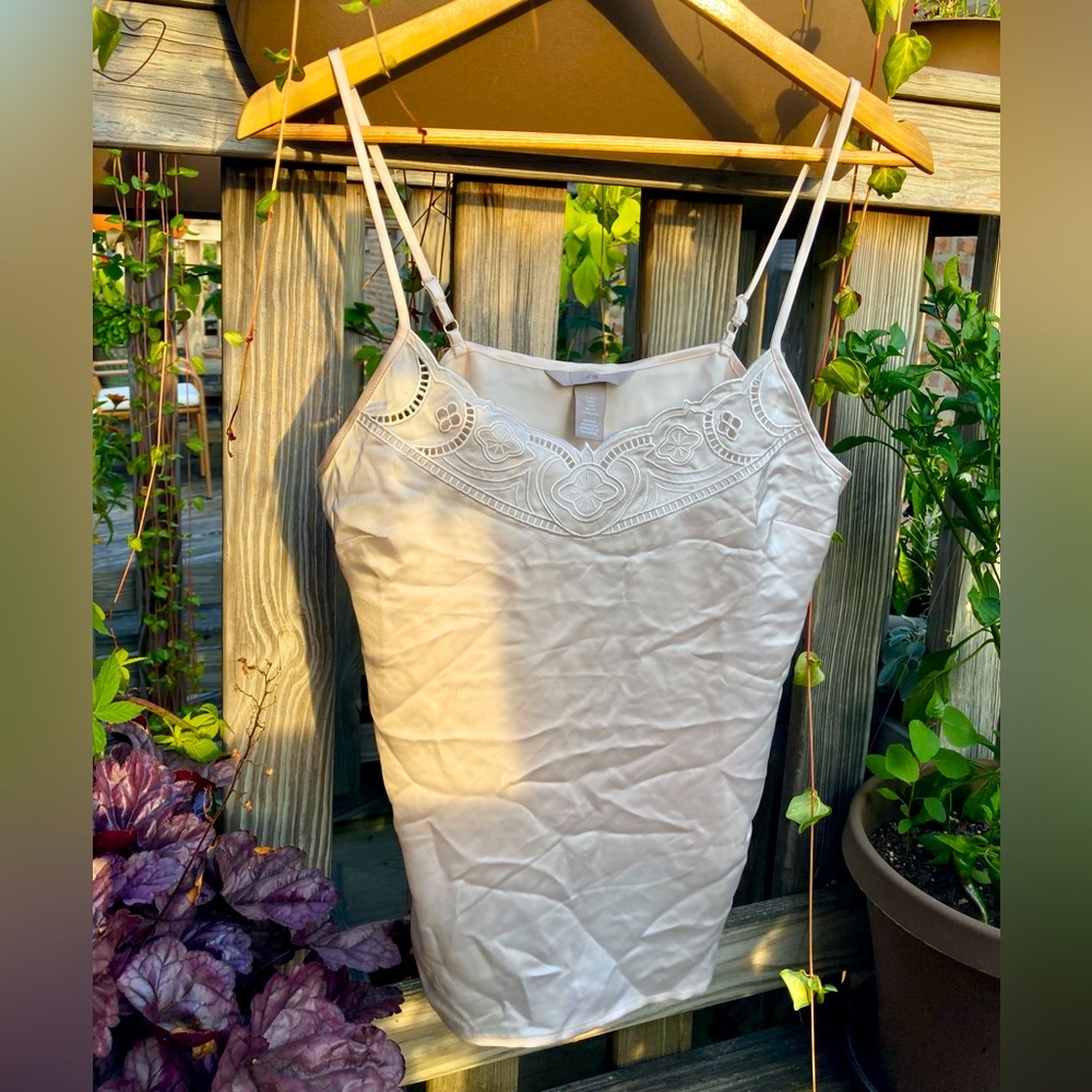 H&M • S • White/Ivory Camisole